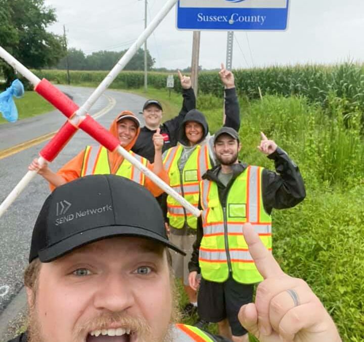 Pastor With Cancer Carries Cross for 100 Miles