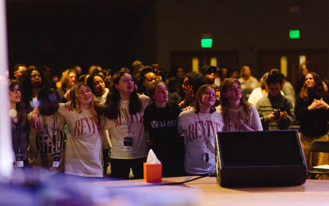 700 Women Experience God at Revive Conference
