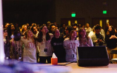 700 Women Experience God at Revive Conference