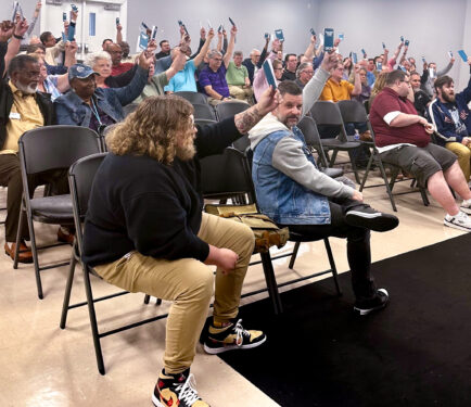 Messengers voted unanimously in favor of the sale of the building. (Photo by Sharon Mager