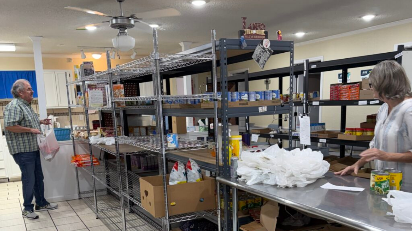 As SNAP benefits at risk, food pantries prepare